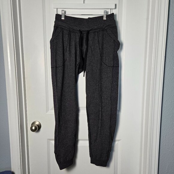 Lululemon Base Runner Pant - 6 Heathered Herringbone Heathered Black  - Picture 3 of 7